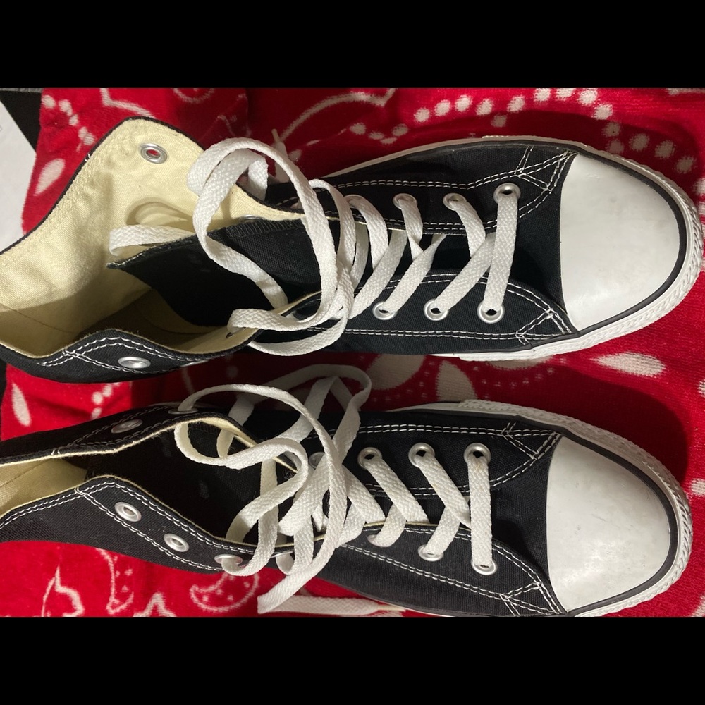 Black converse
